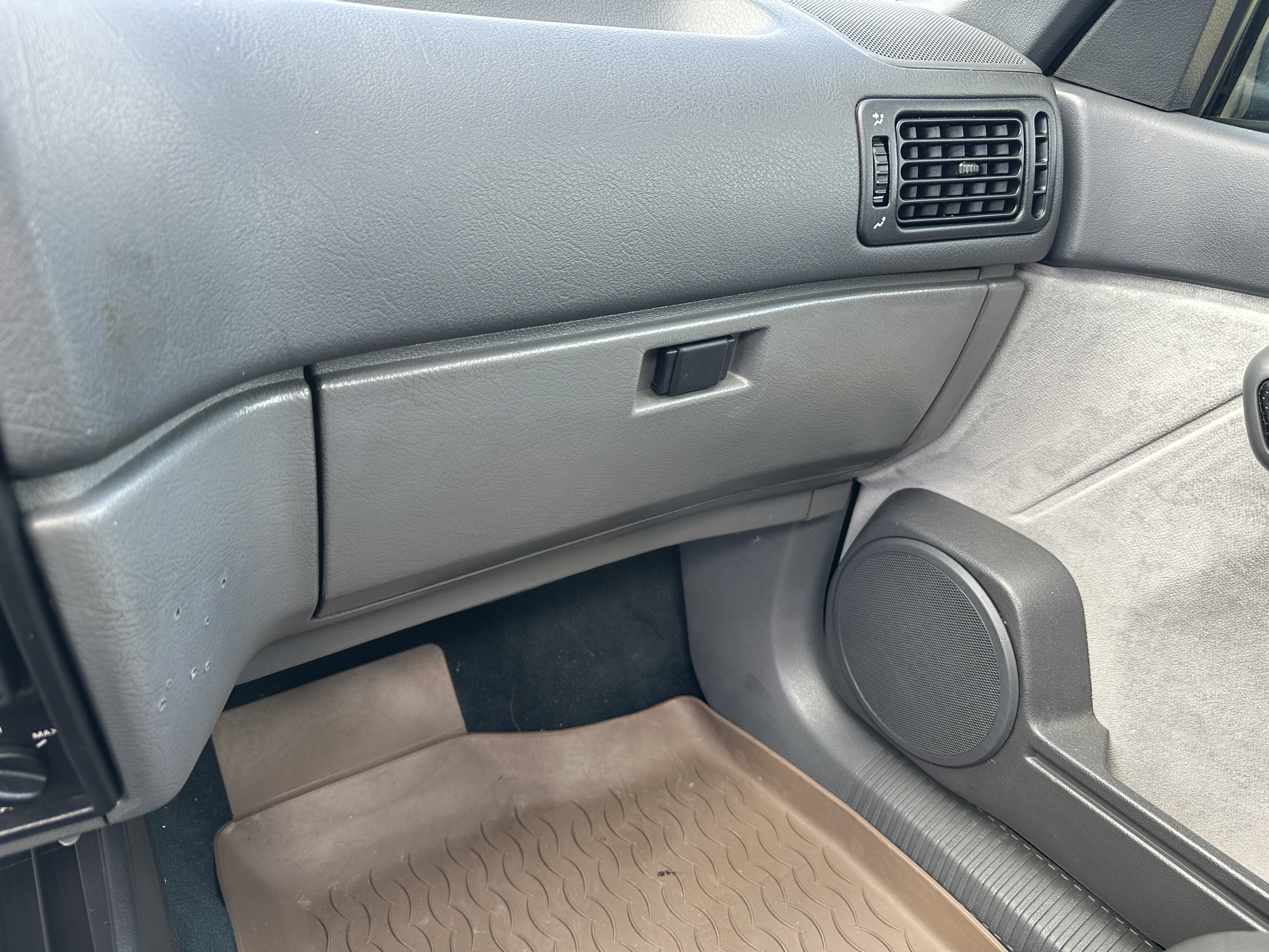 Vehicle Image 48