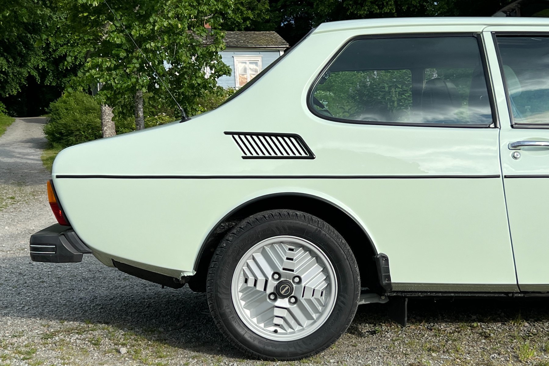 Vehicle Image 70