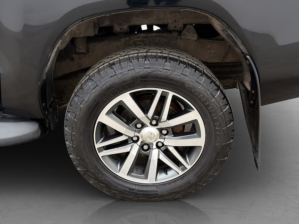 Vehicle Image 30