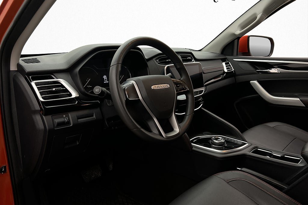 Vehicle Image 13