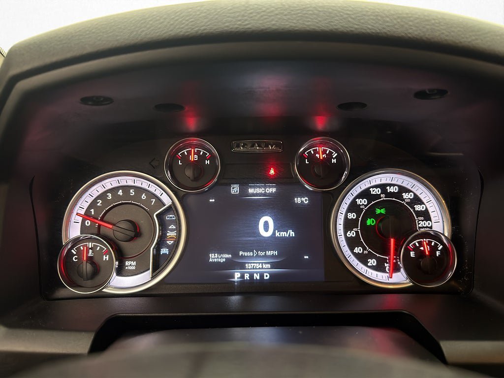 Vehicle Image 18