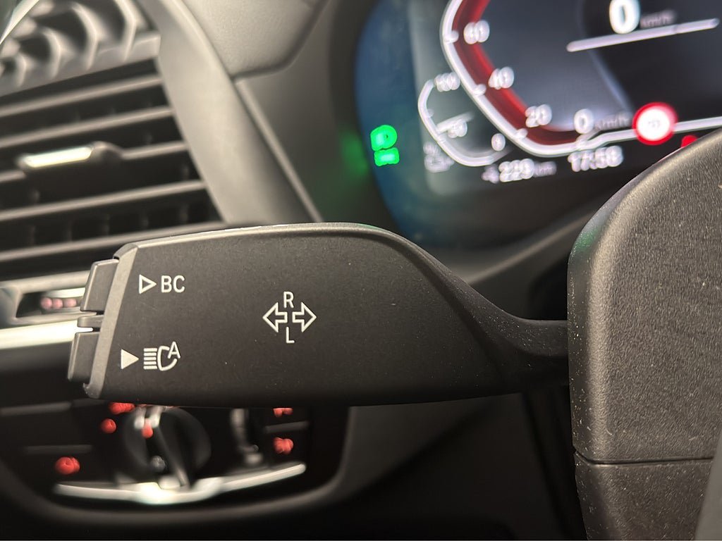 Vehicle Image 27