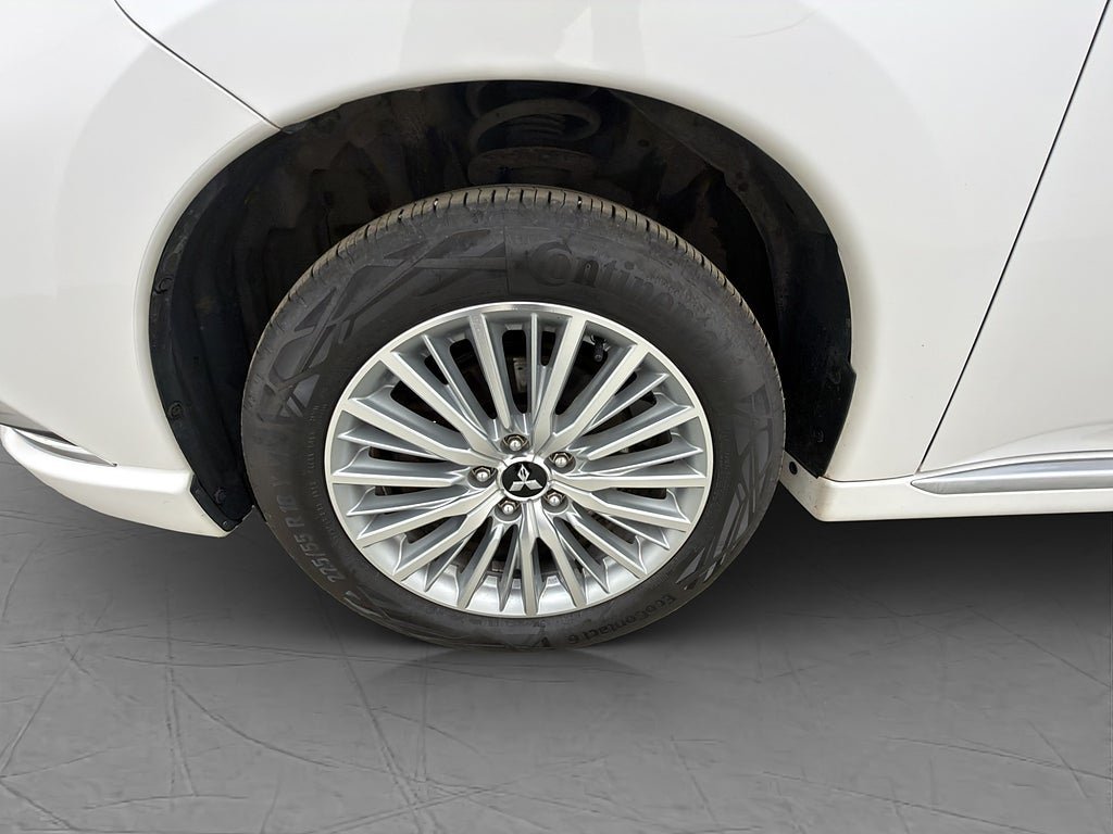 Vehicle Image 35