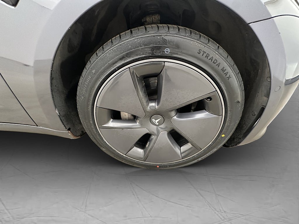 Vehicle Image 31