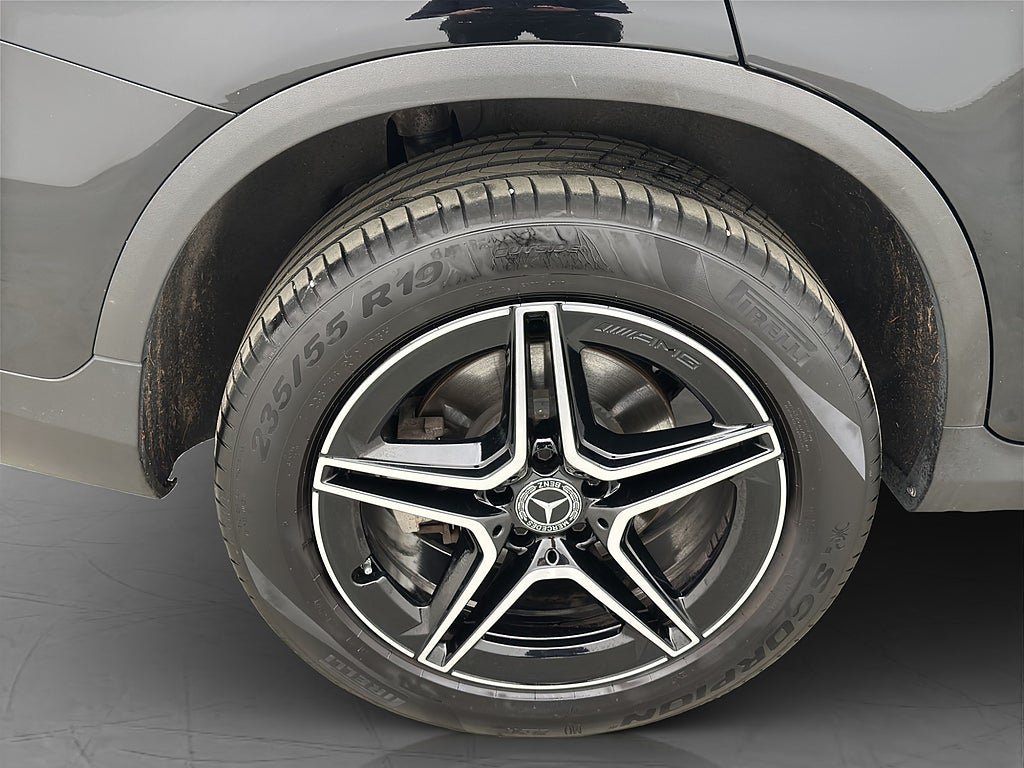 Vehicle Image 33