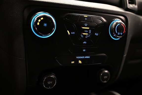 Vehicle Image 29