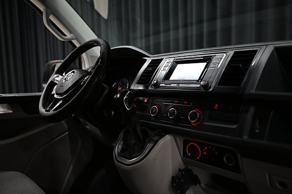 Vehicle Image 34