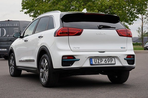 Vehicle Image 26