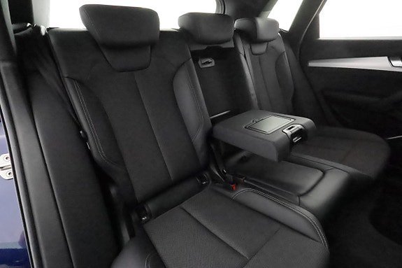 Vehicle Image 24