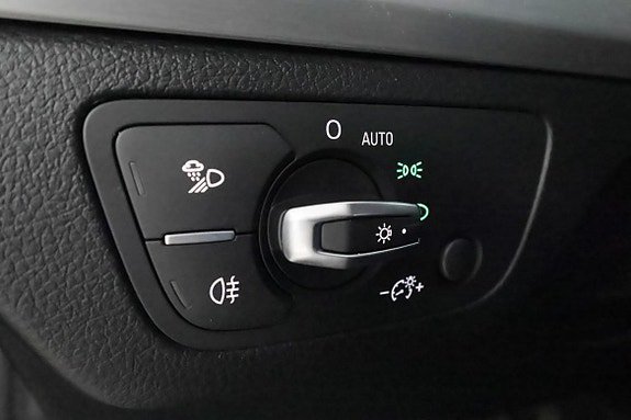 Vehicle Image 38