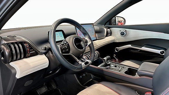 Vehicle Image 8