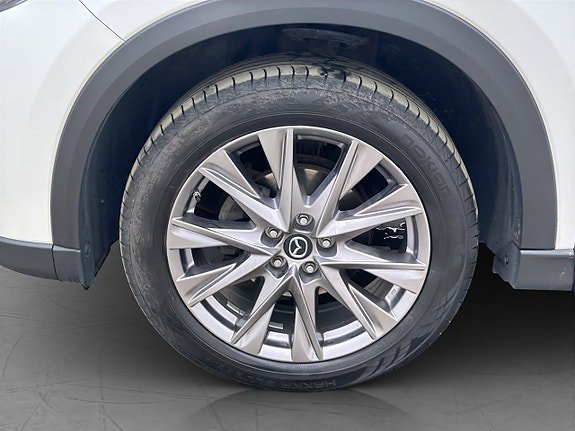 Vehicle Image 32