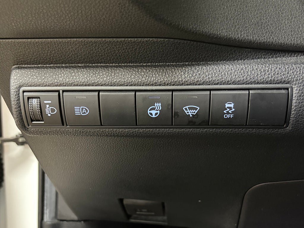 Vehicle Image 22