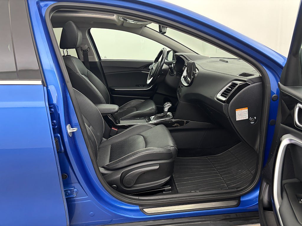 Vehicle Image 22