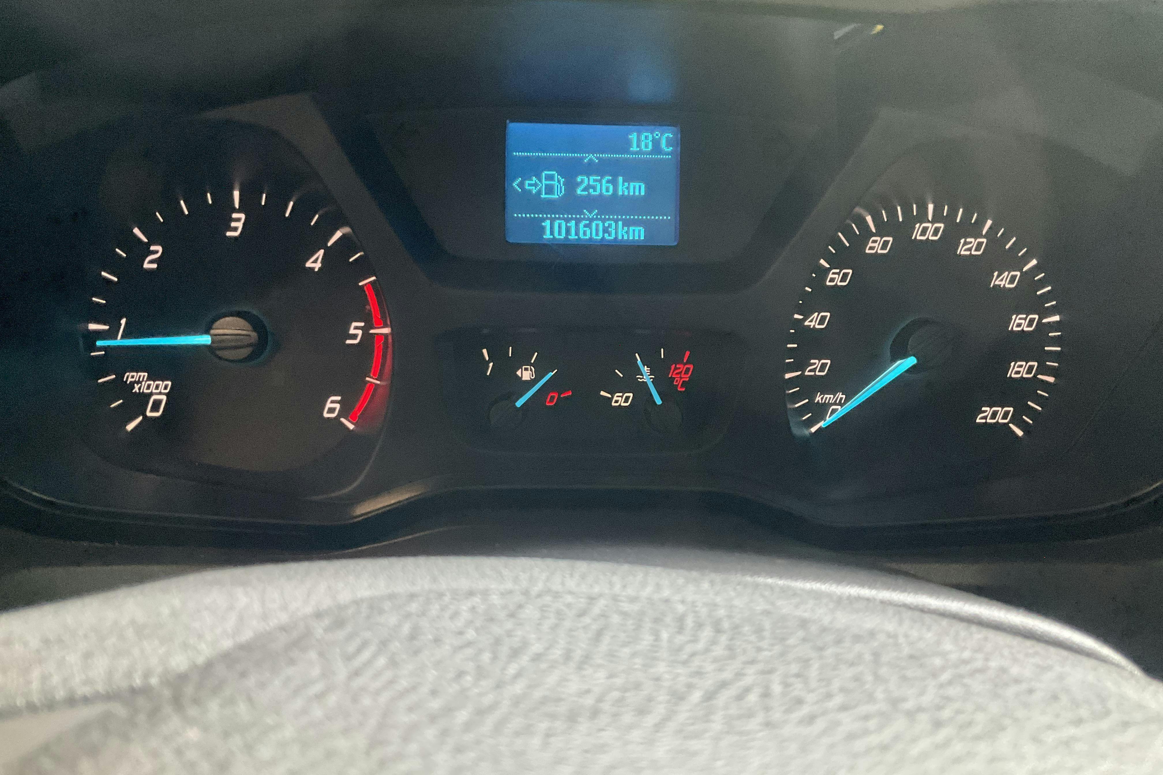 Vehicle Image 9