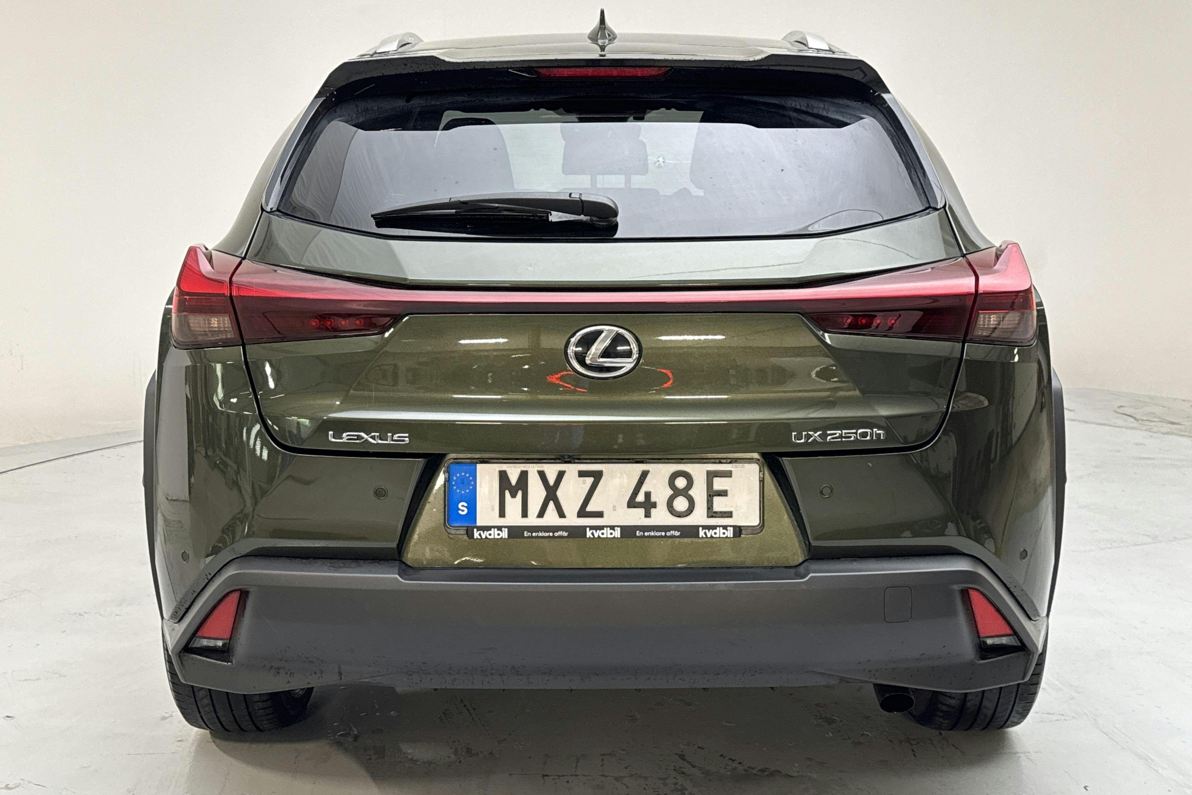 Vehicle Image 5