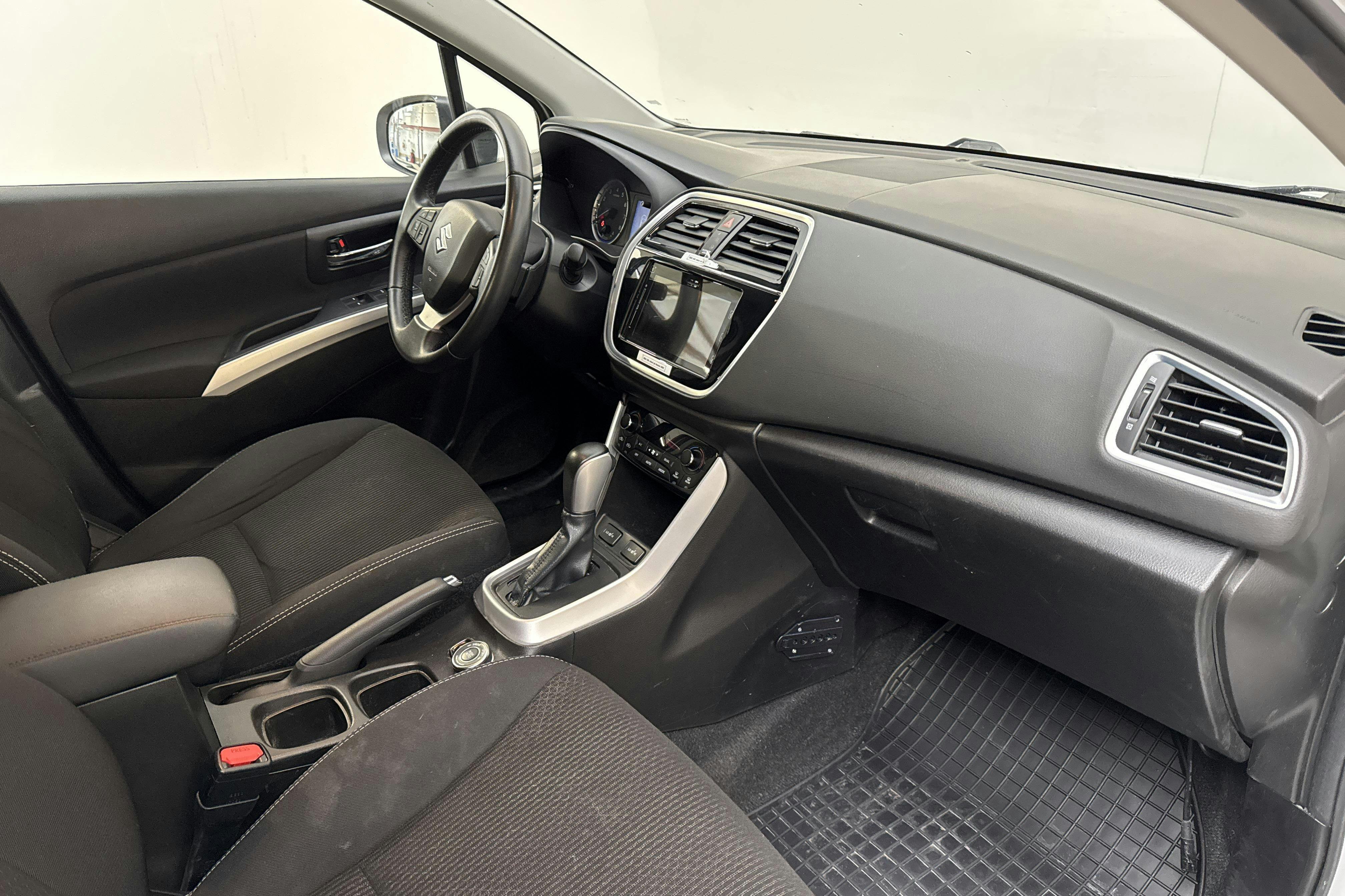 Vehicle Image 7
