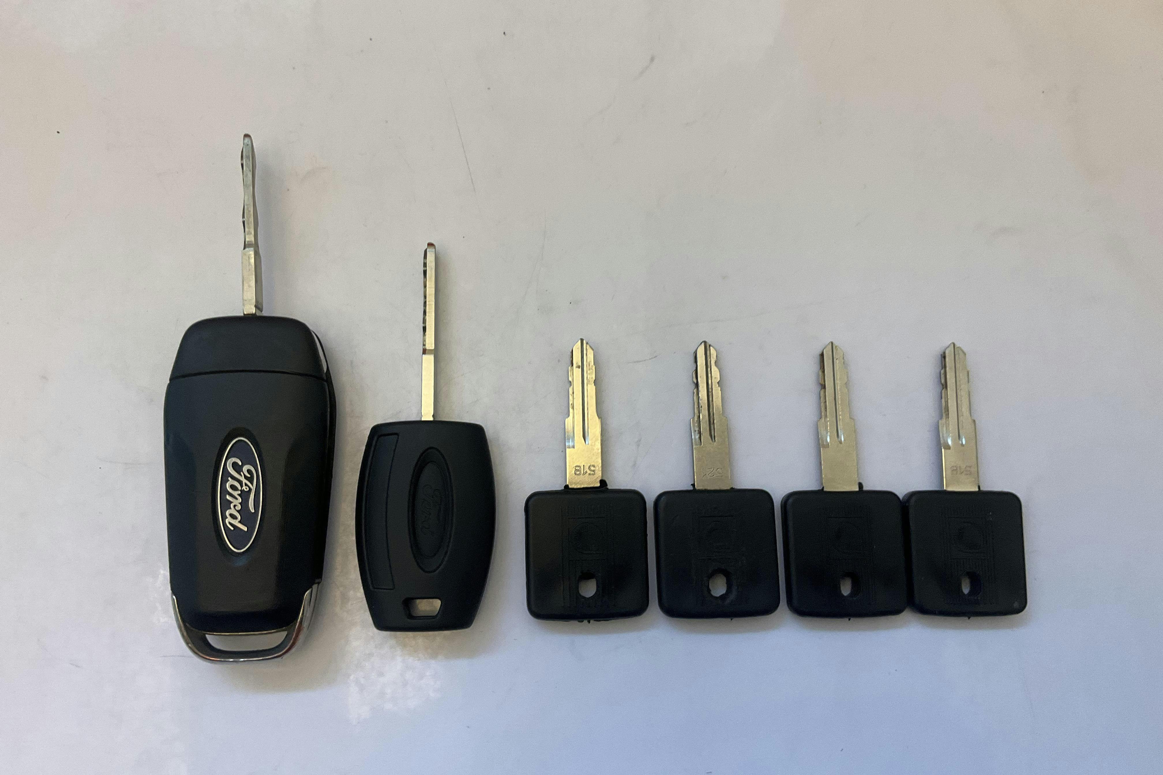 Vehicle Image 14