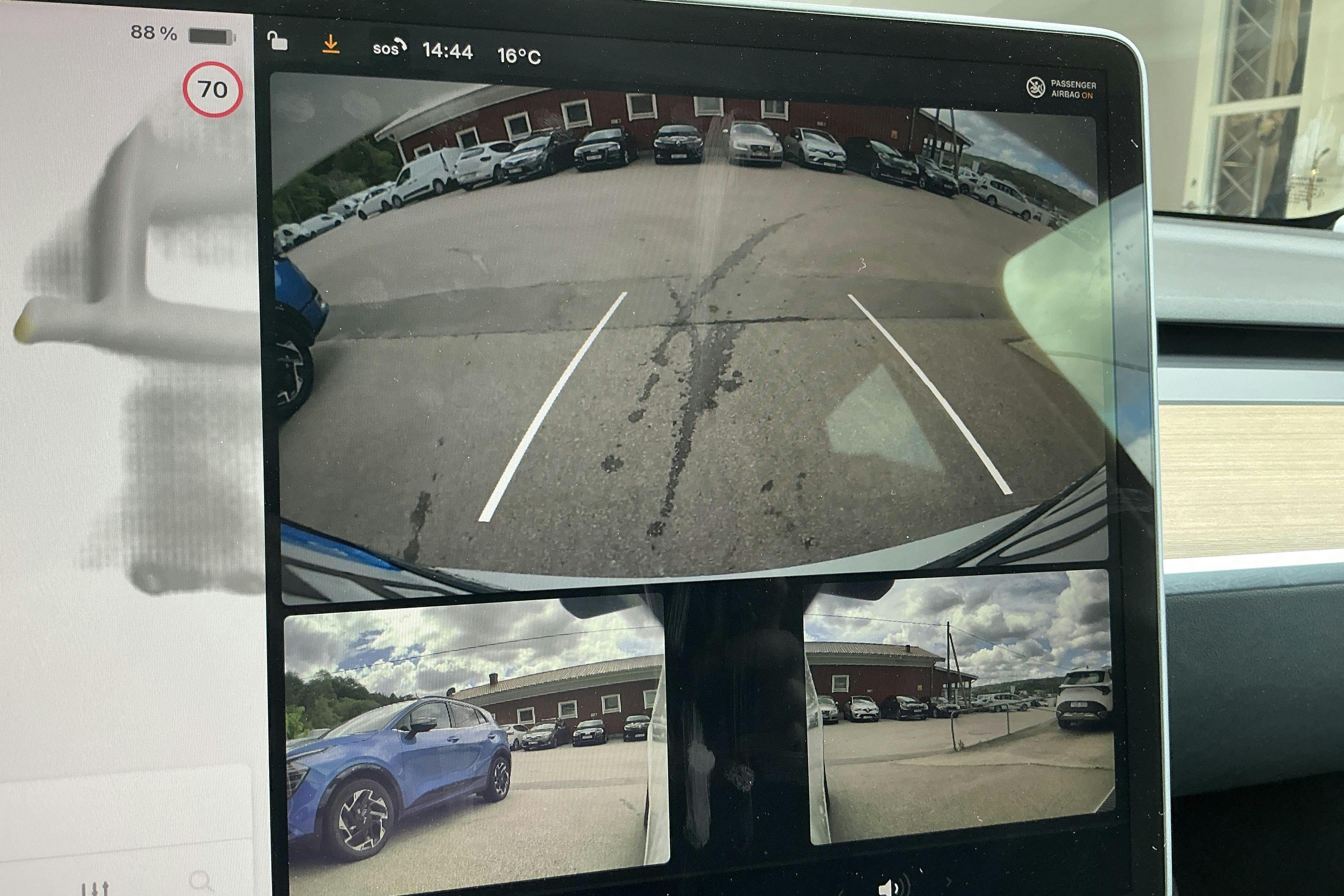 Vehicle Image 13