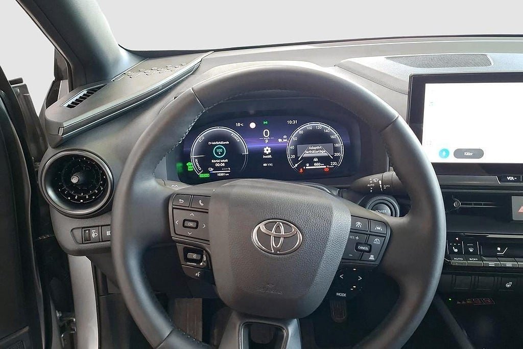 Vehicle Image 11