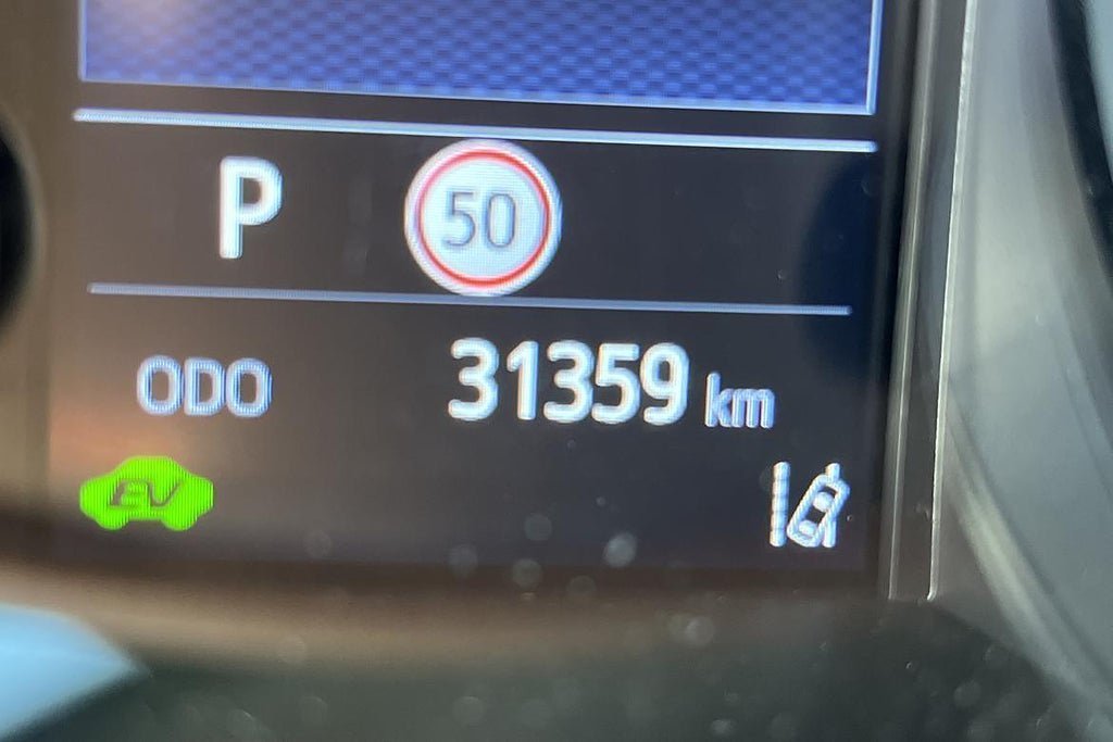 Vehicle Image 14