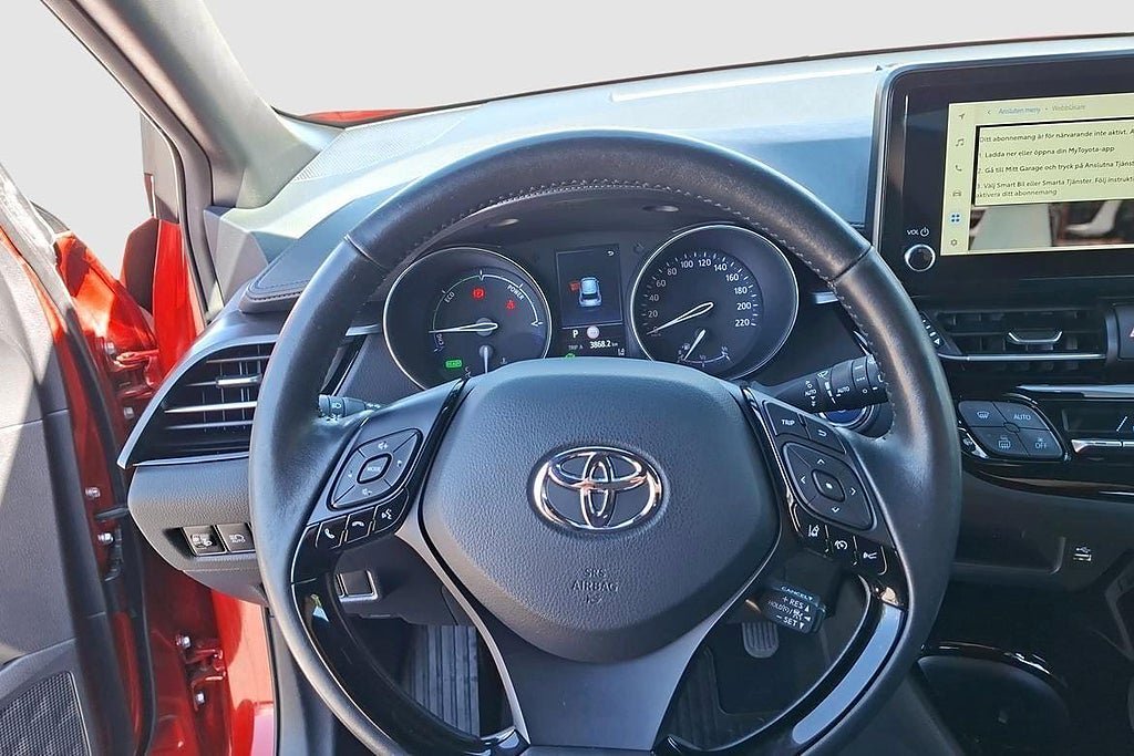 Vehicle Image 12