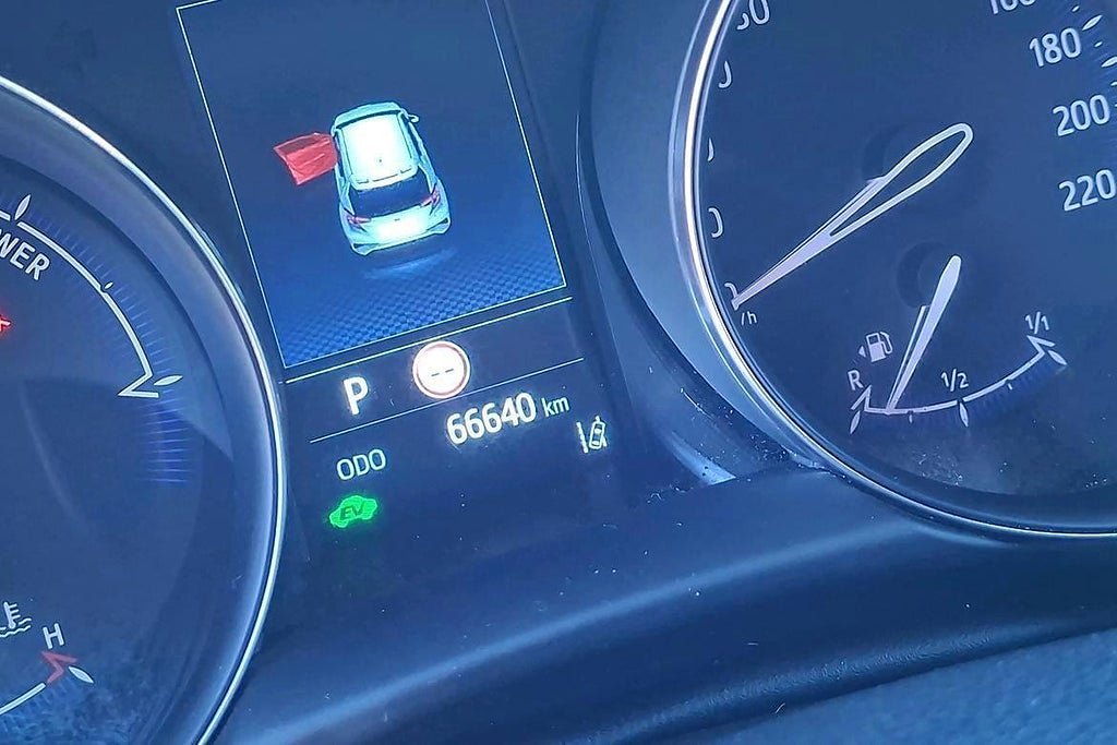 Vehicle Image 14