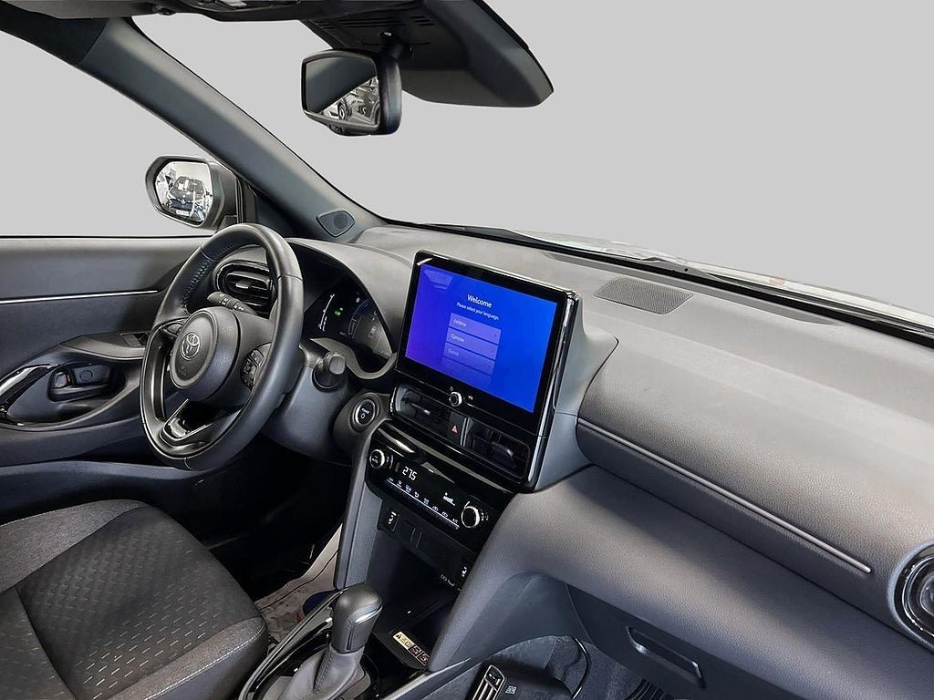 Vehicle Image 9