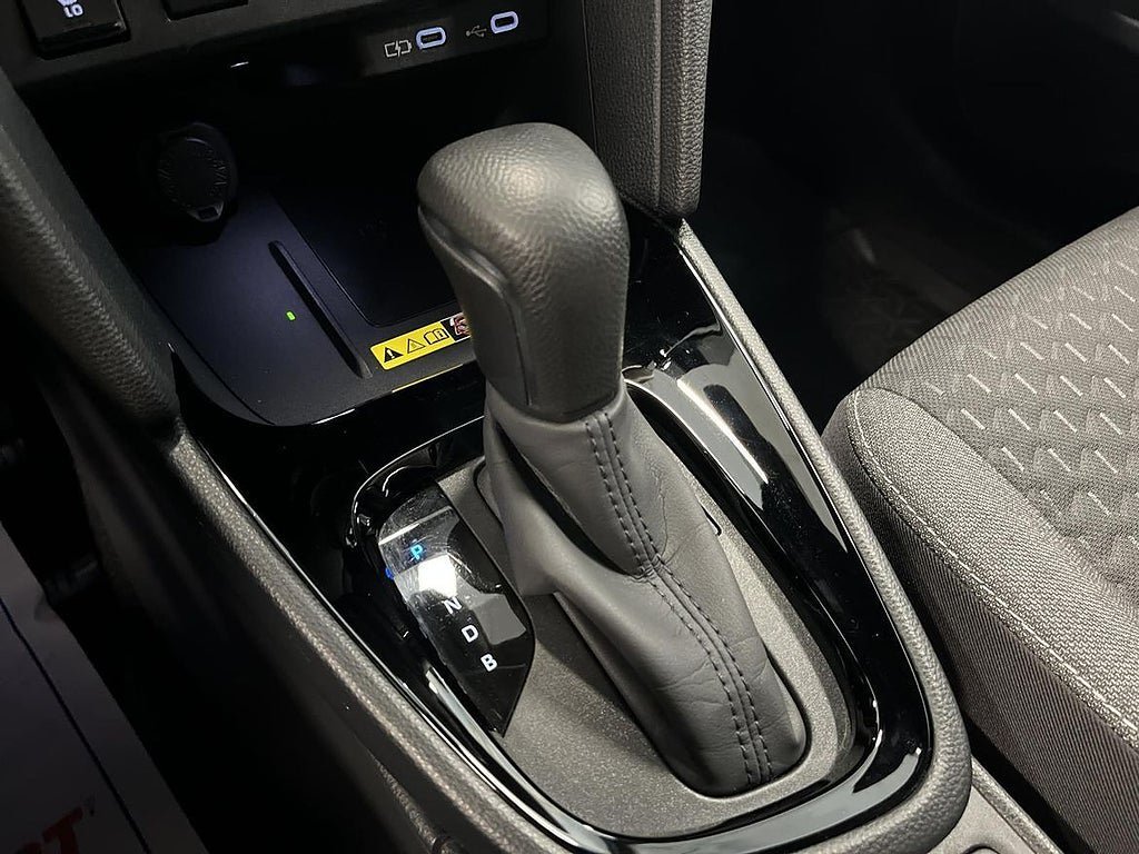 Vehicle Image 17