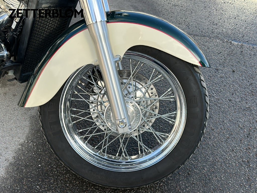Vehicle Image 13