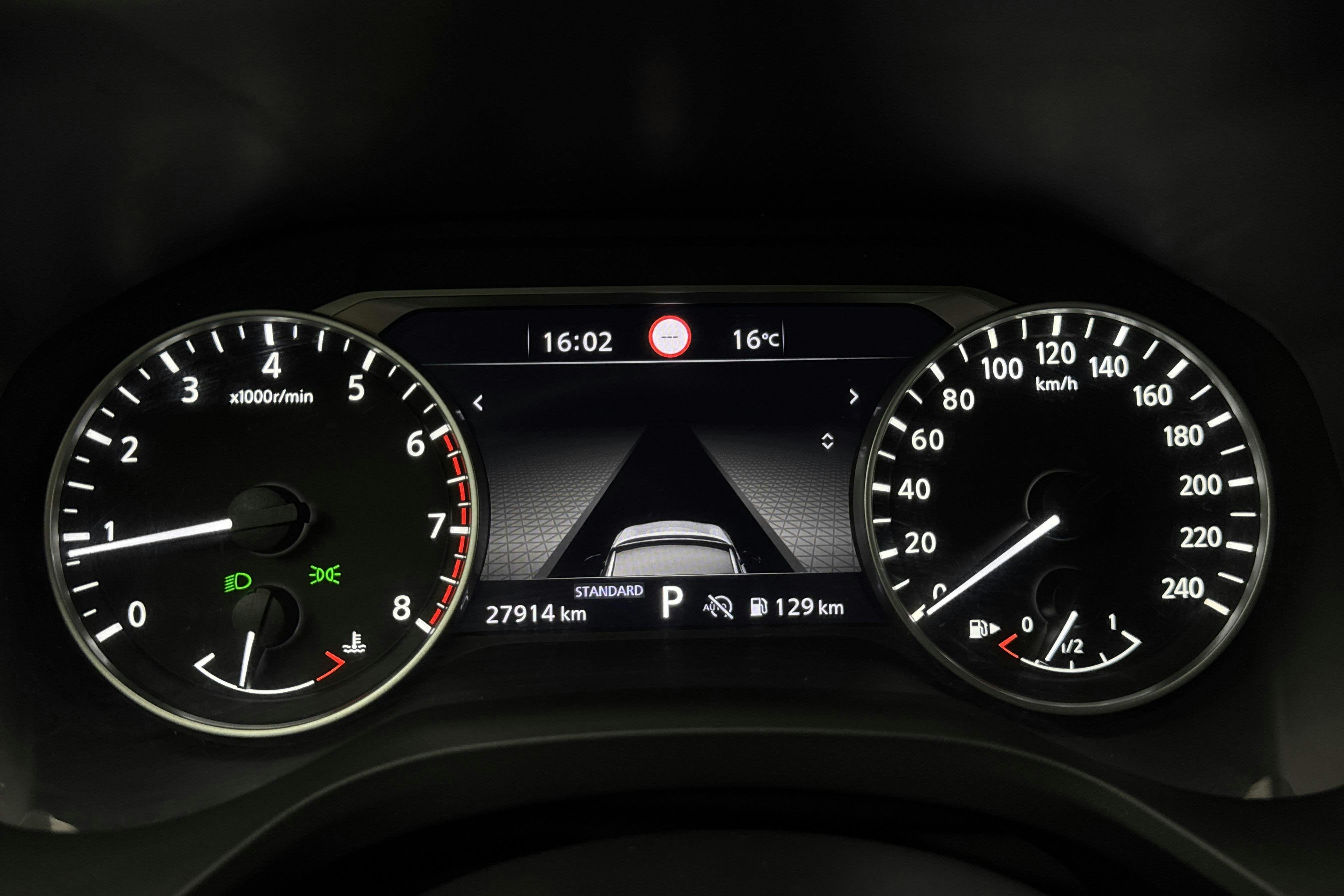 Vehicle Image 10