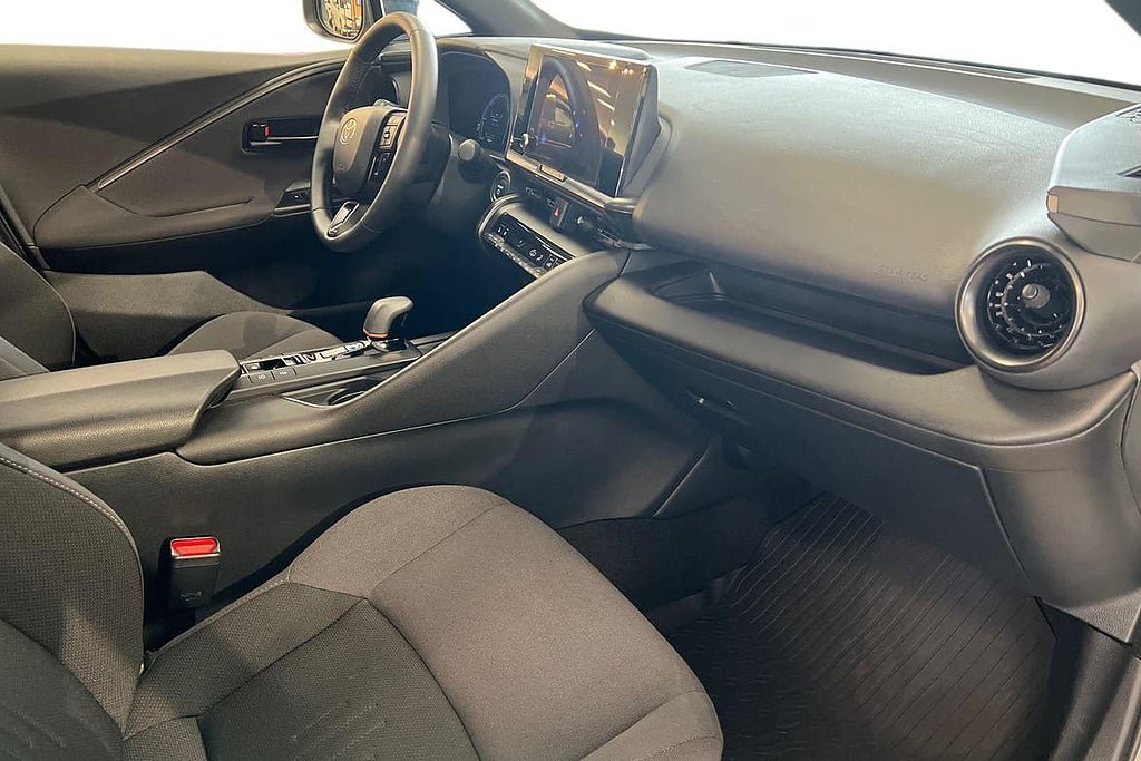 Vehicle Image 8