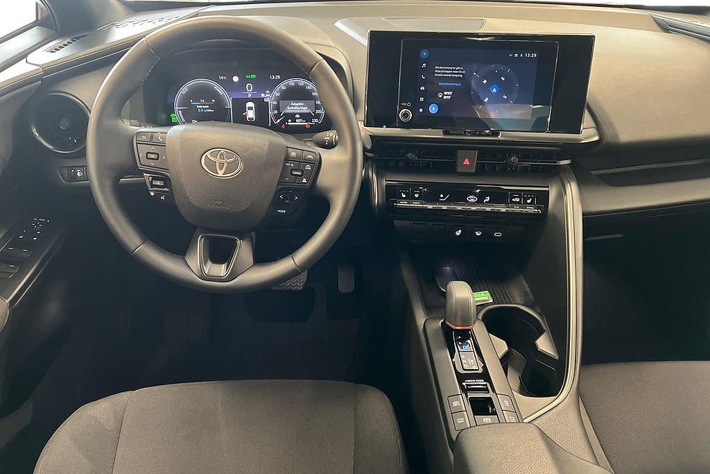 Vehicle Image 11