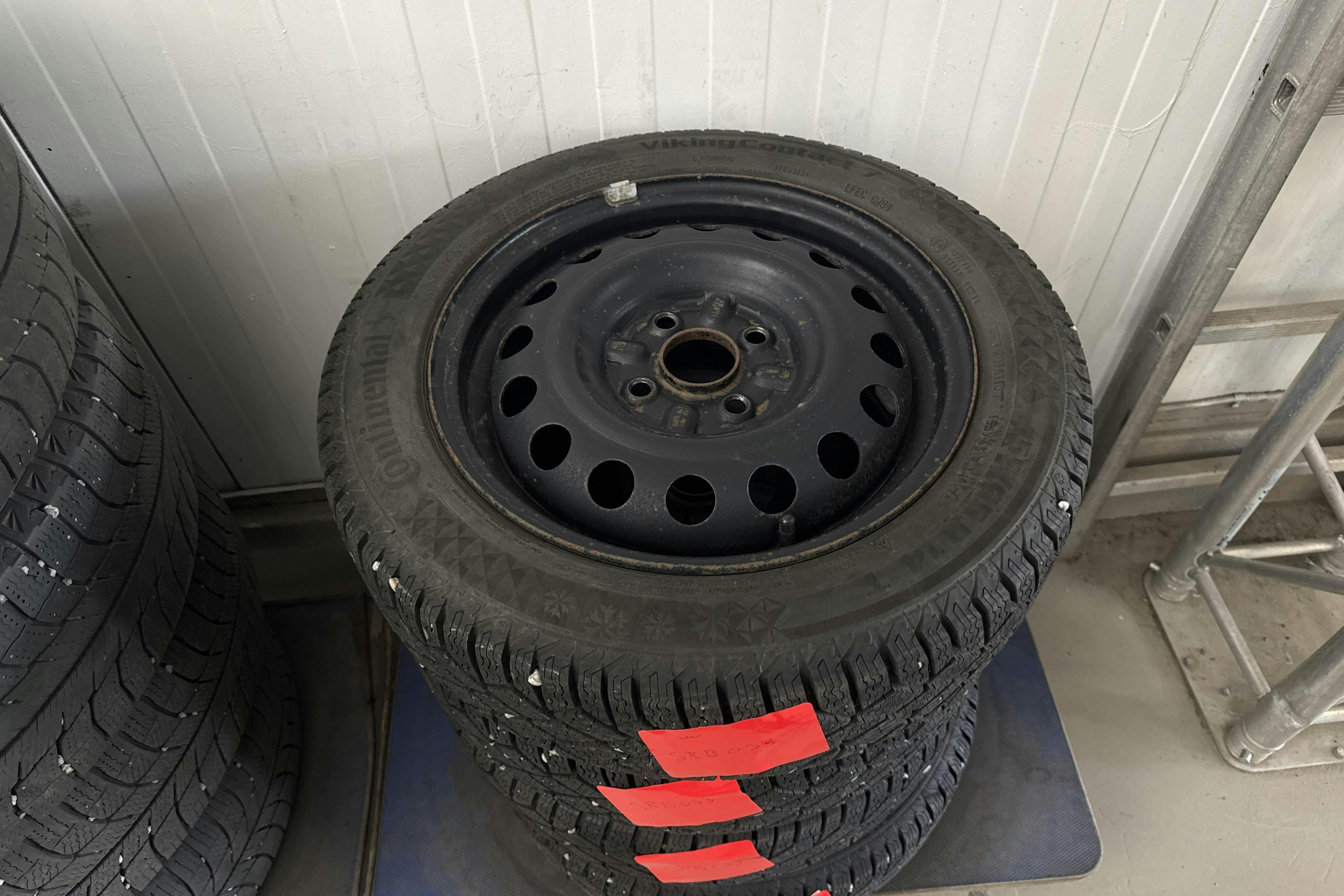 Vehicle Image 14