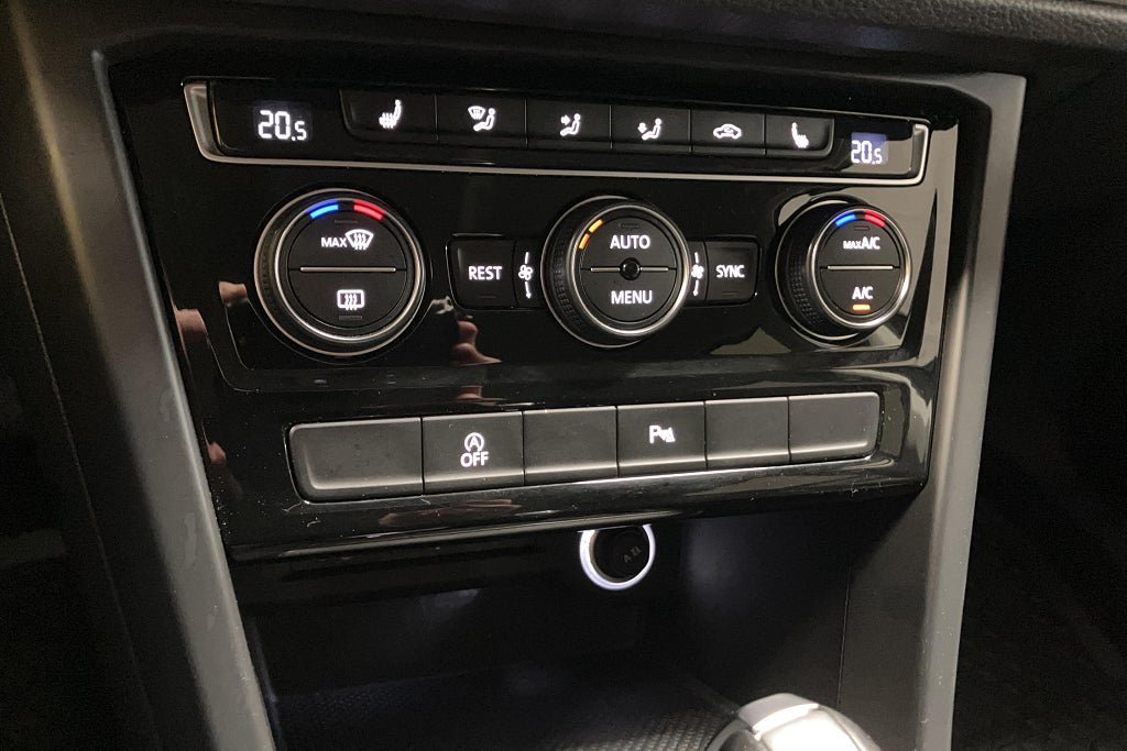 Vehicle Image 24