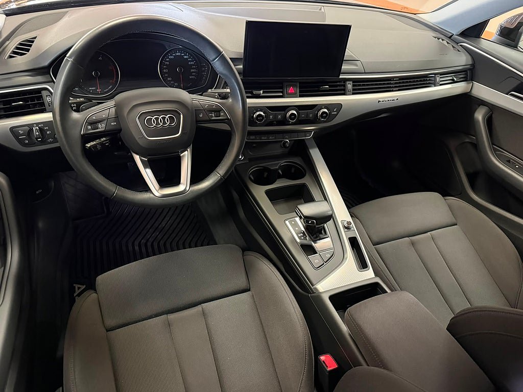 Vehicle Image 15