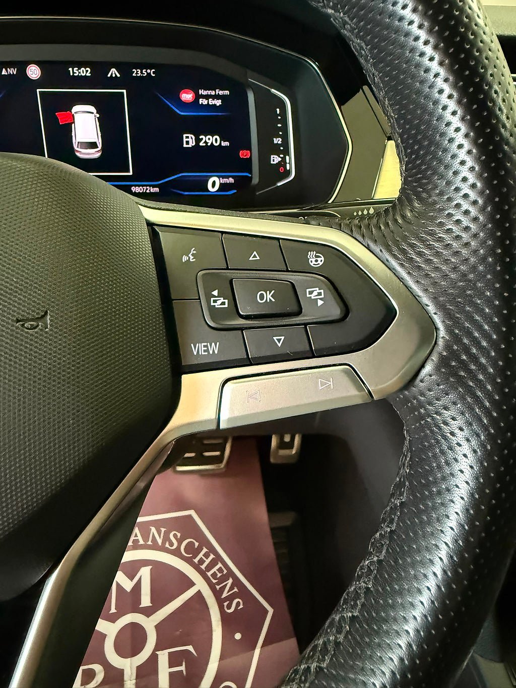 Vehicle Image 22