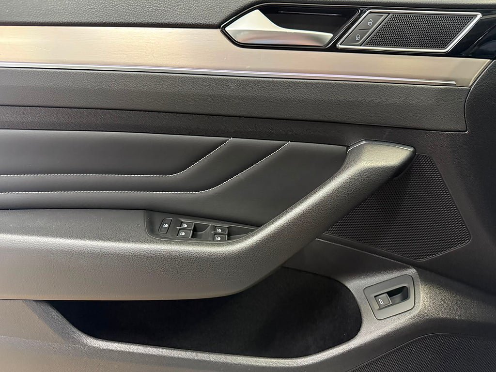Vehicle Image 27