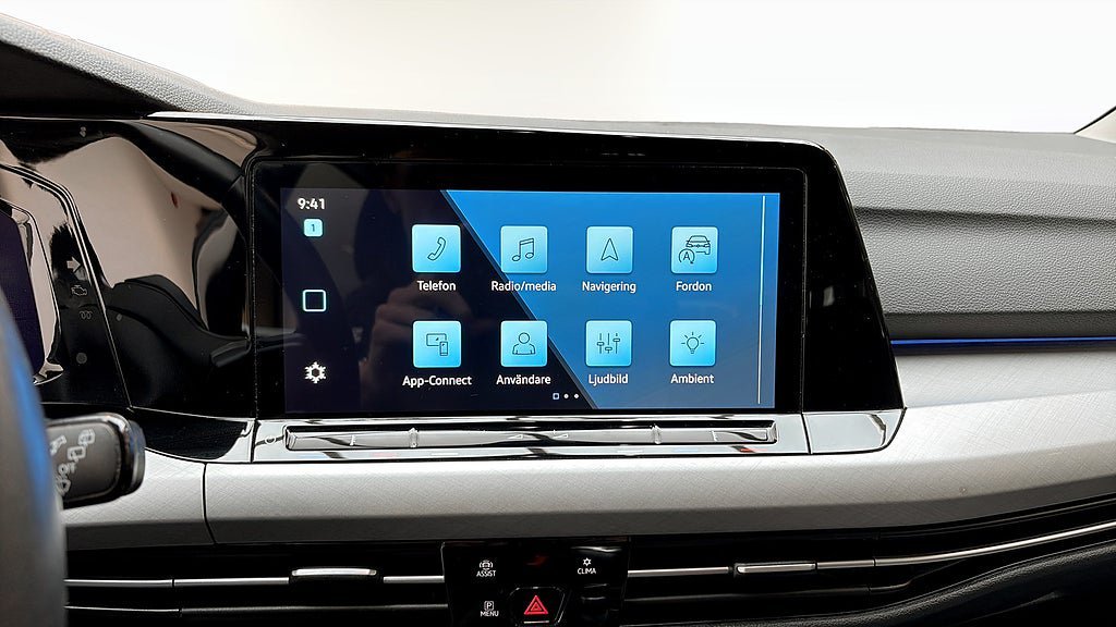 Vehicle Image 9