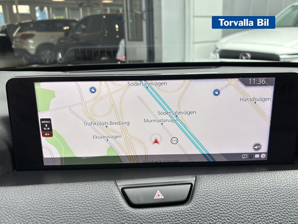 Vehicle Image 11