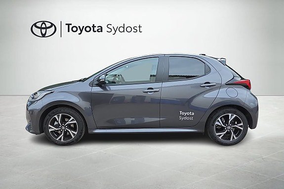Vehicle Image 7