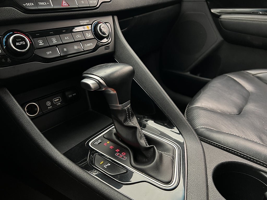 Vehicle Image 24