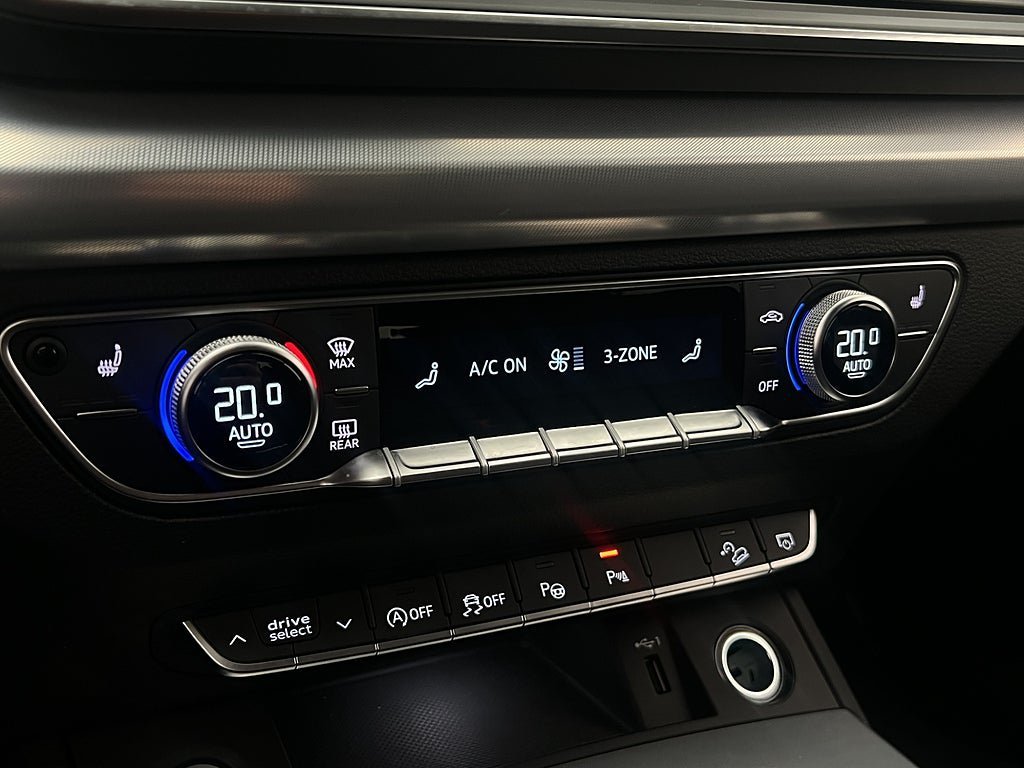 Vehicle Image 23