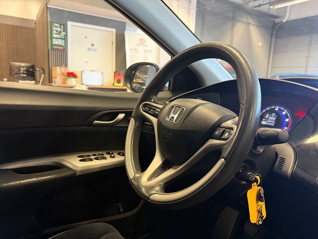 Vehicle Image 17