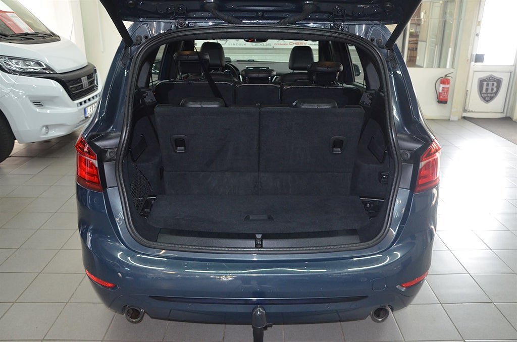 Vehicle Image 17
