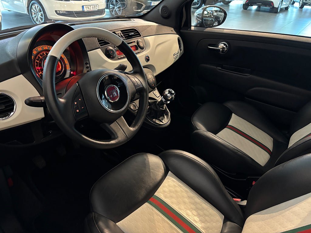 Vehicle Image 6