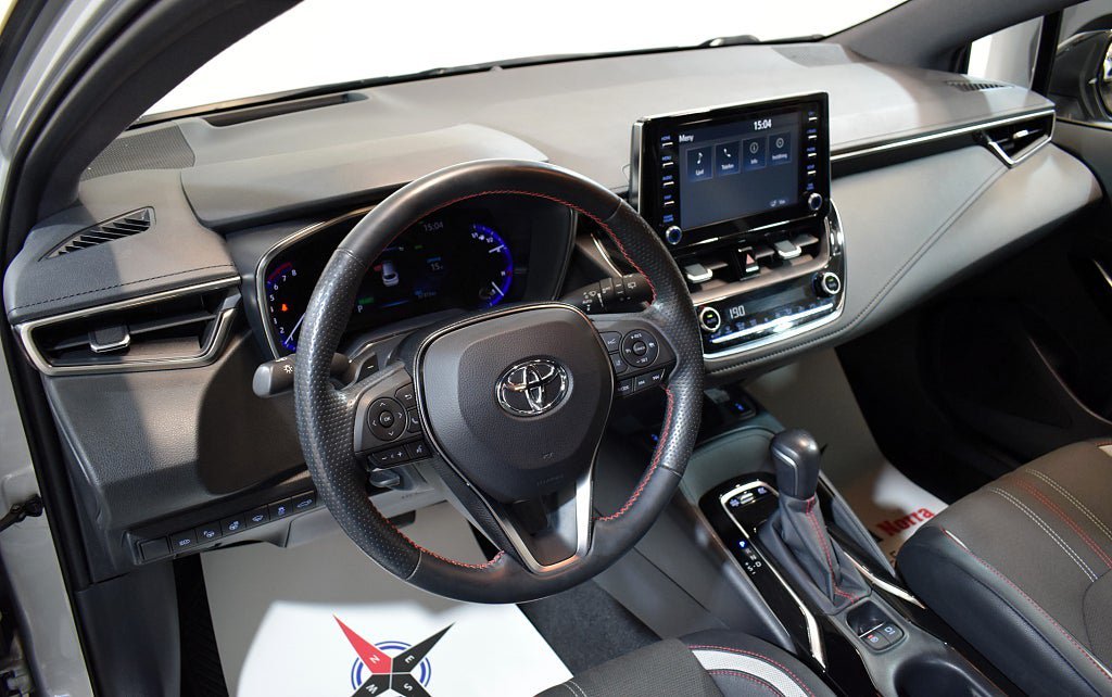 Vehicle Image 8