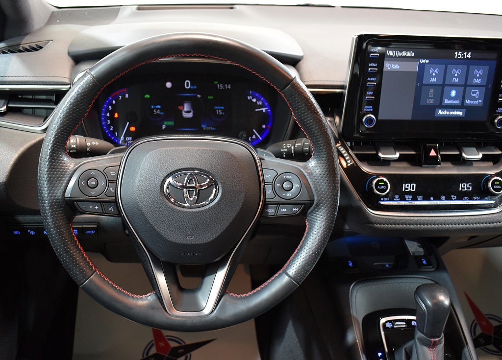 Vehicle Image 9