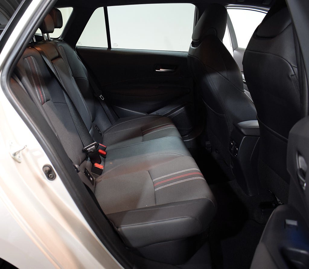 Vehicle Image 21