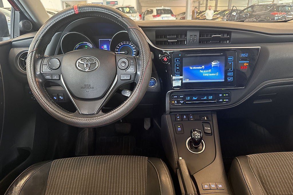 Vehicle Image 15